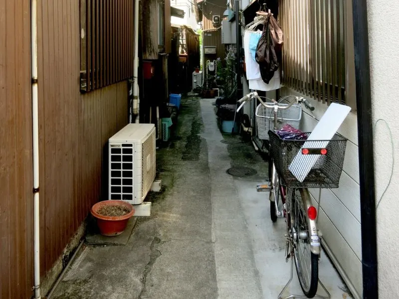 隣接した住宅